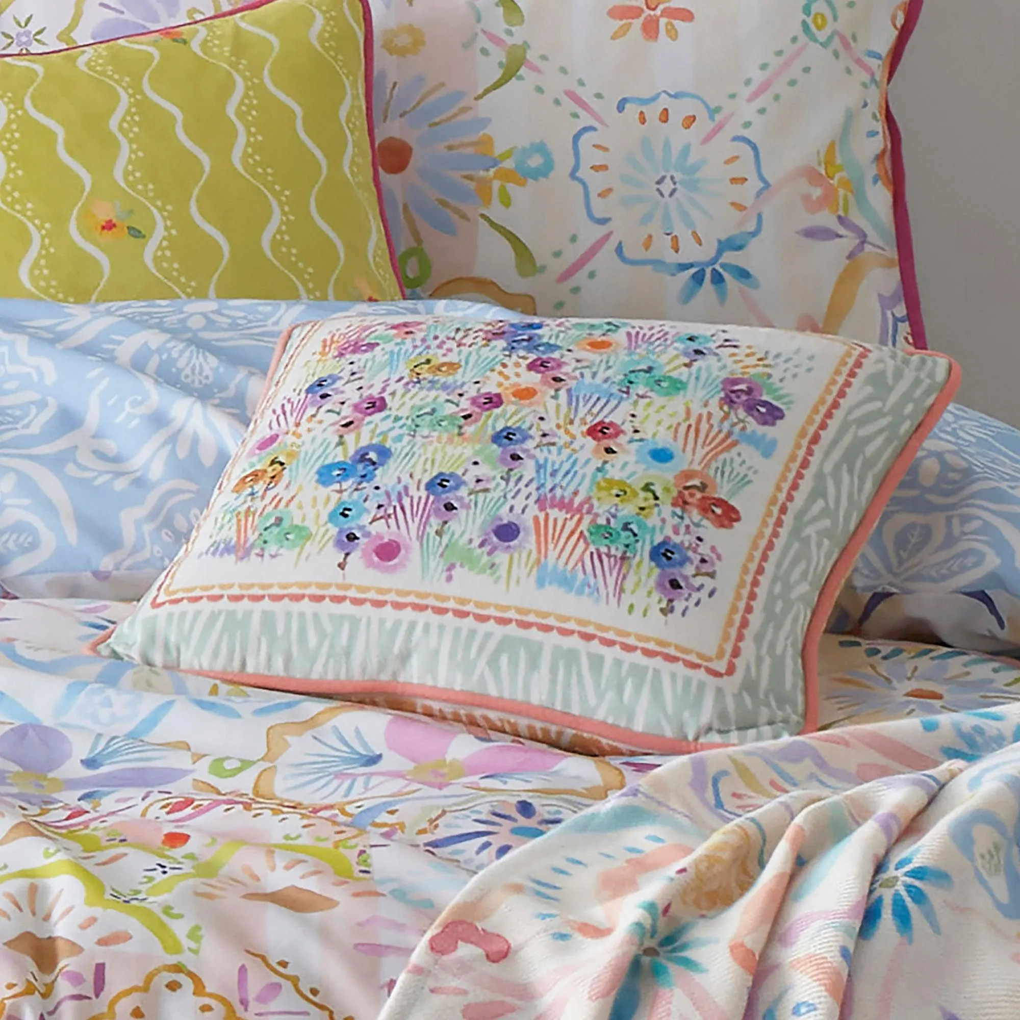 Appletree Lola Cushion - Multi