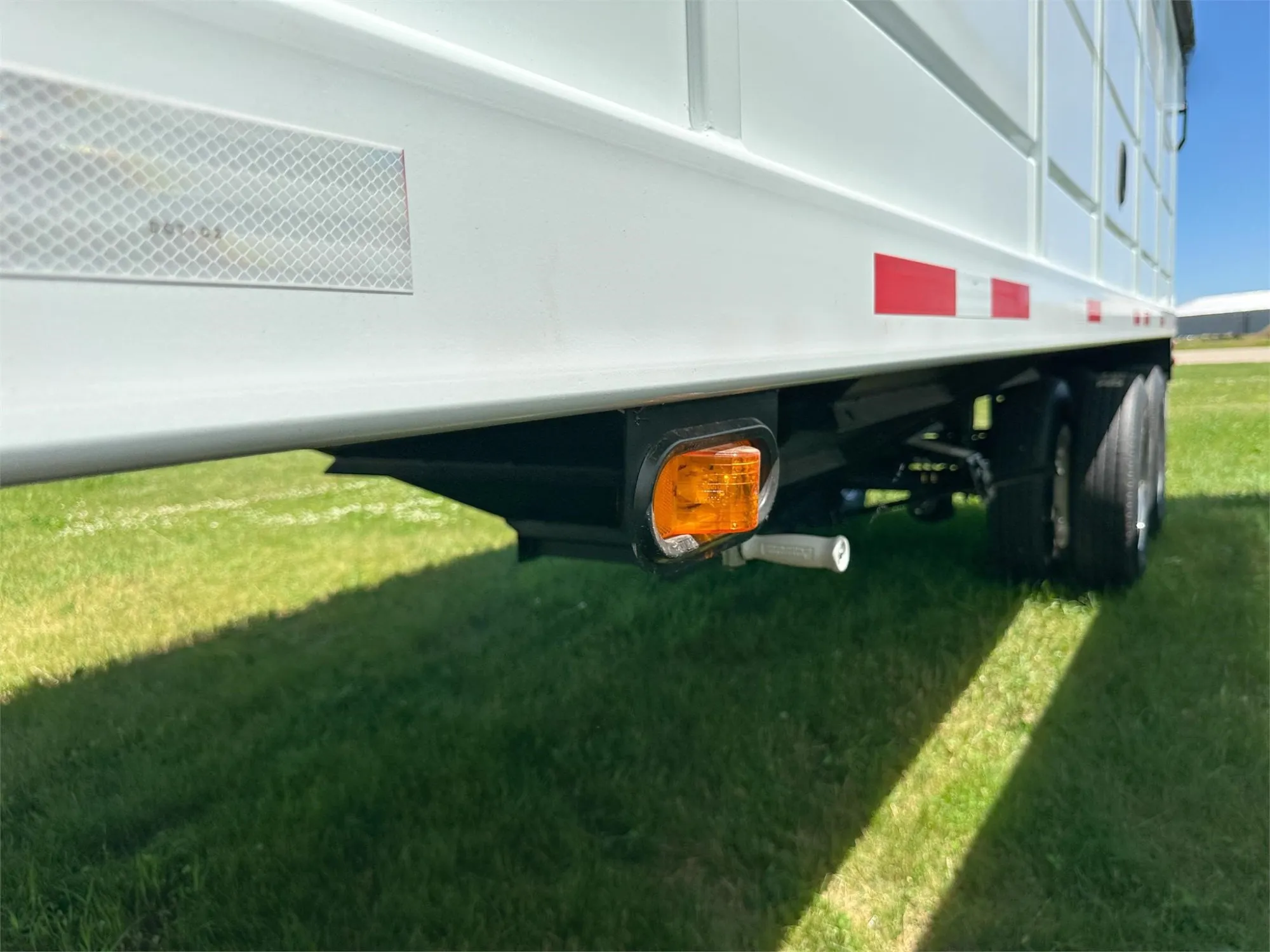 Demco Steel Hopper Bottom Trailers | Length 24' ft | Weight 6,600 Lbs | King Pin Setting 15" | For Tractors