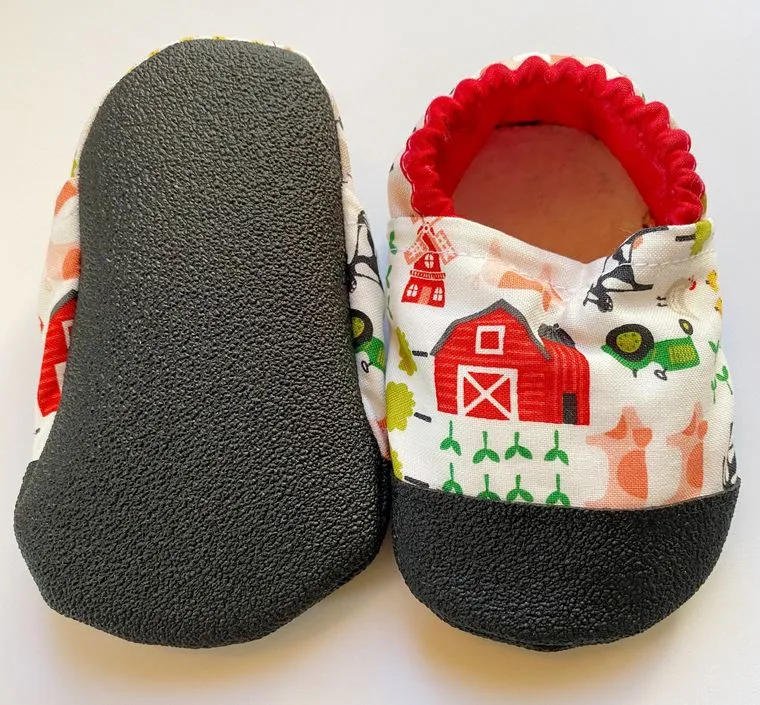 Farm soft baby shoes 12-18m