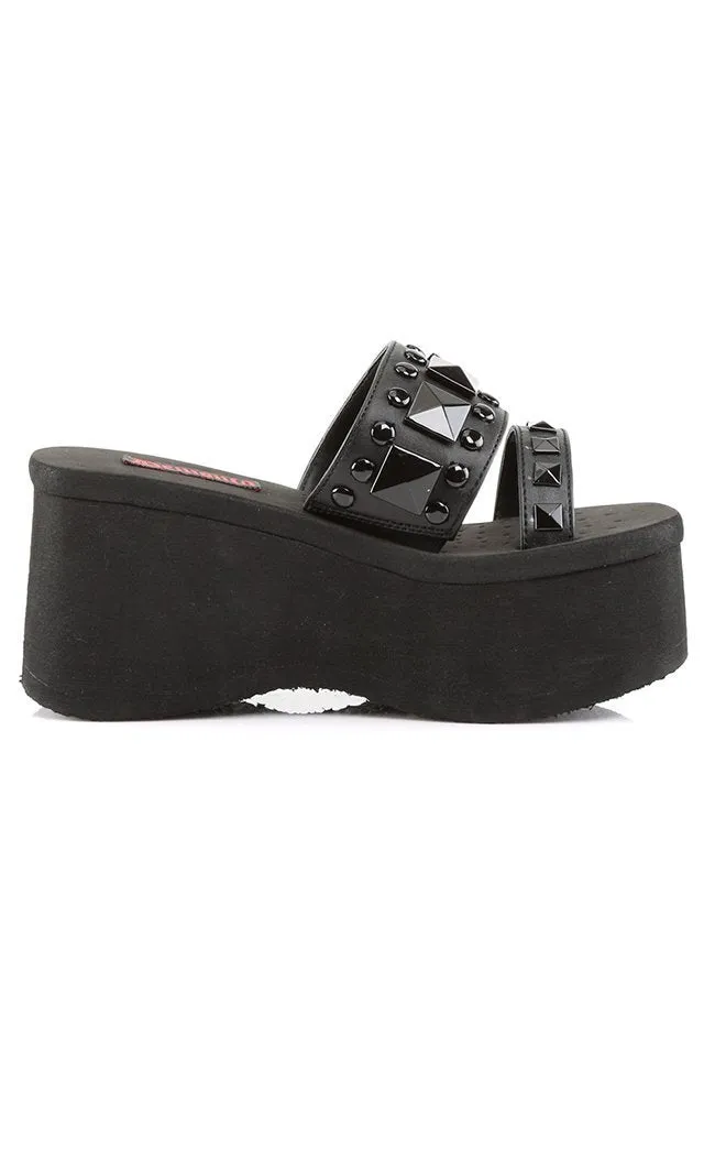 FUNN-18 Black Platform Slide Sandals