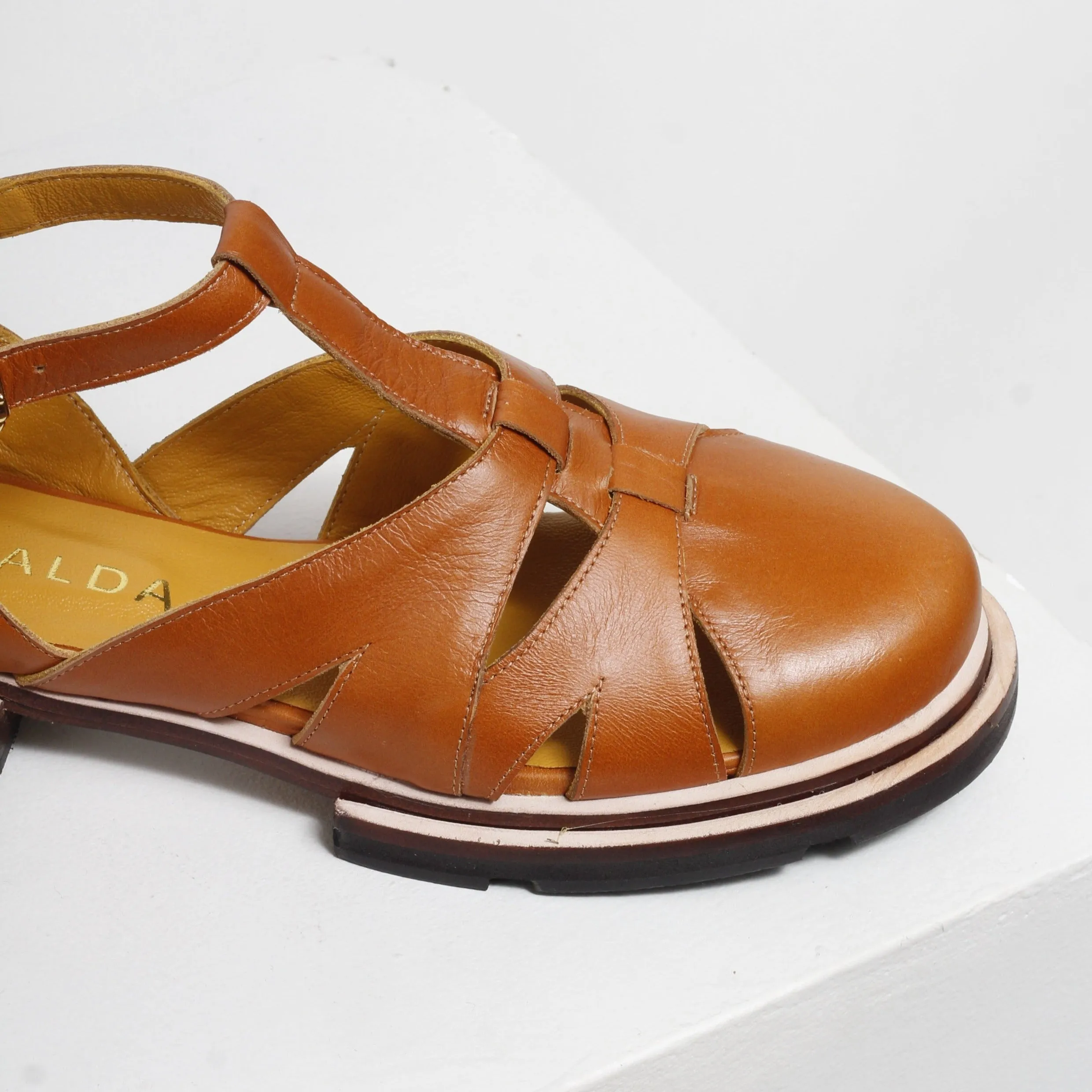 Maite Honey Brown Fisherman Sandals