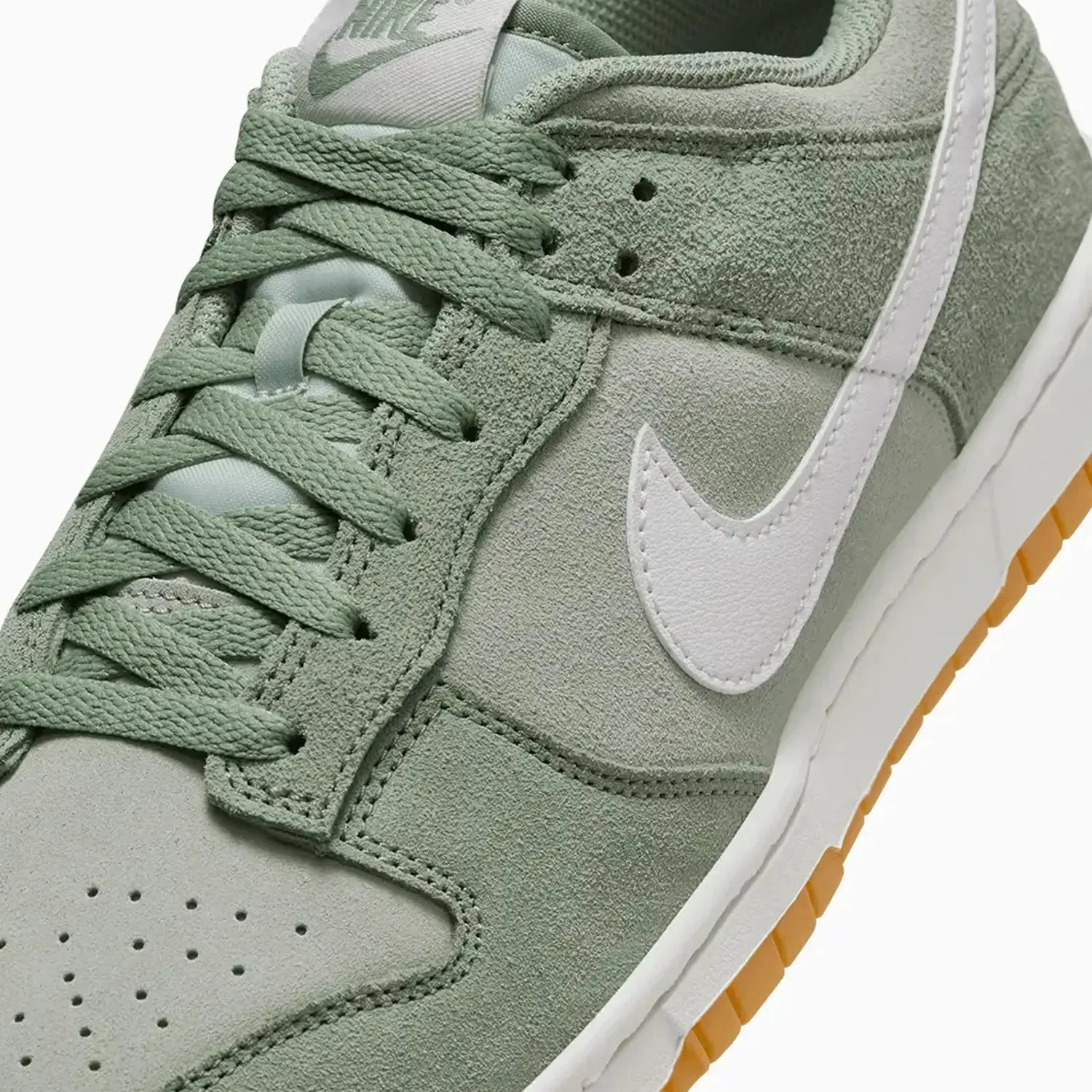 Men's Dunk Low Retro SE "Jade Horizon"