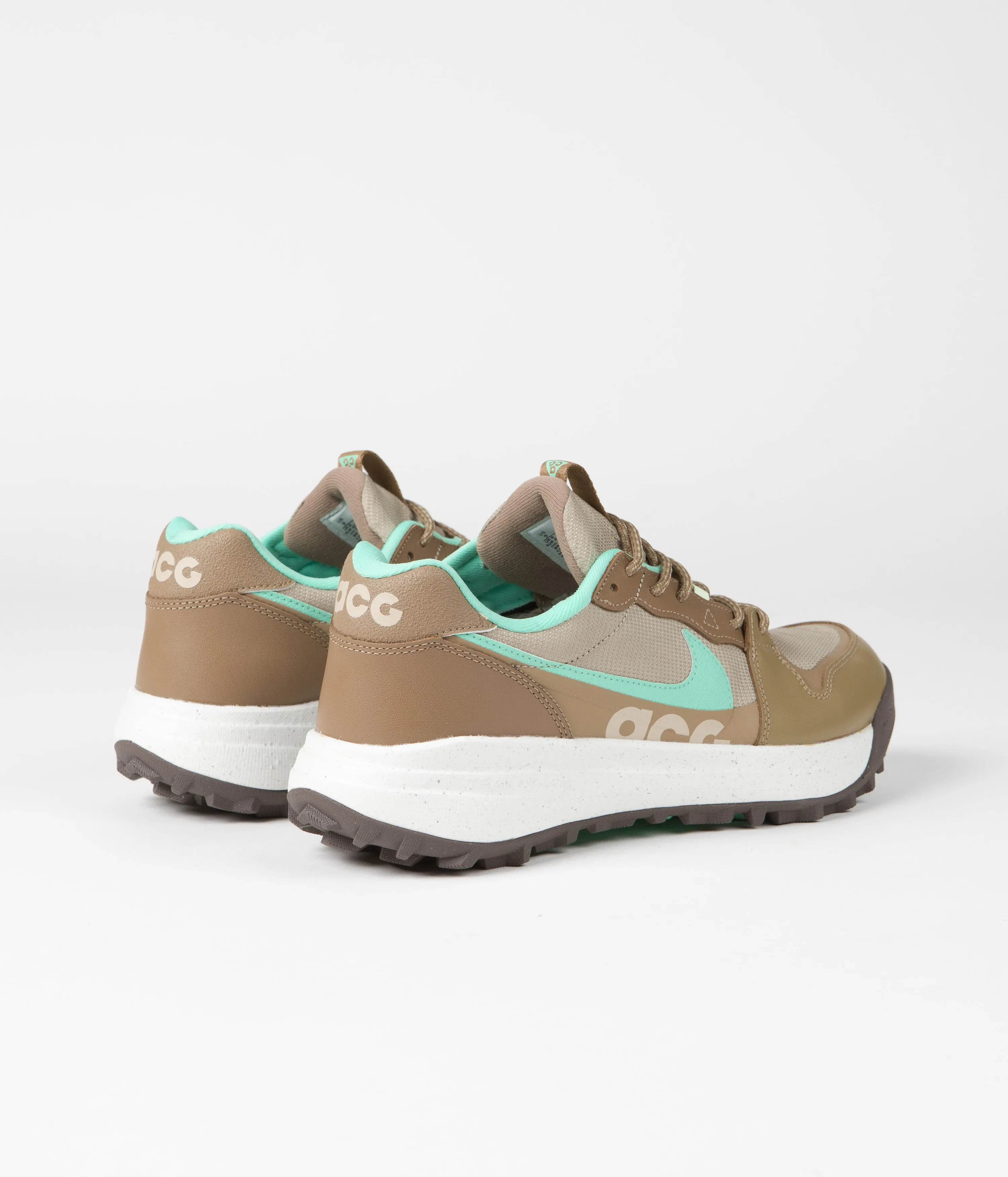 Nike ACG Lowcate Shoes - Limestone / Green Glow - Dark Driftwood - Sail