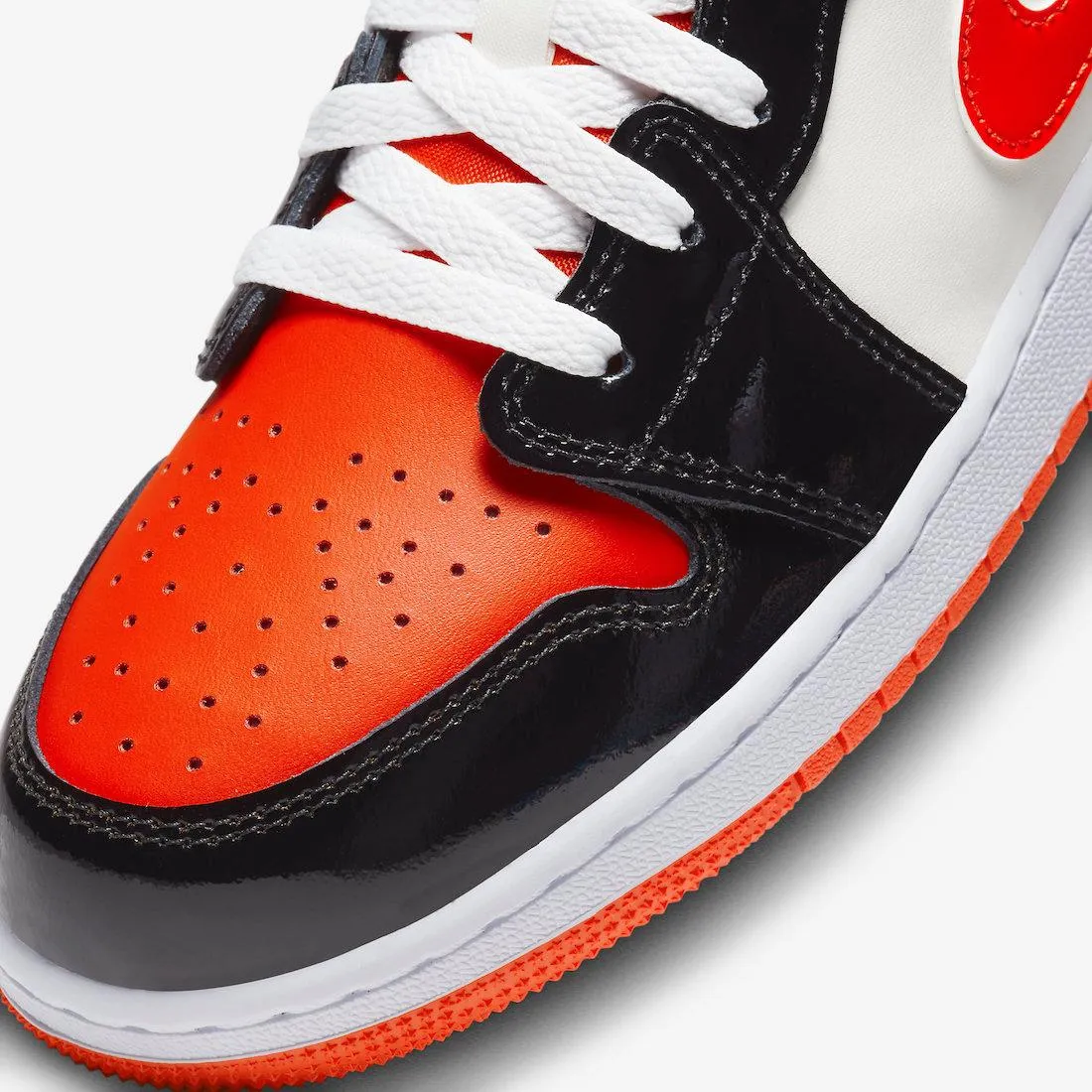 Nike Kid's Air Jordan 1 Low GS Shoes - Team Orange / Black / Sail