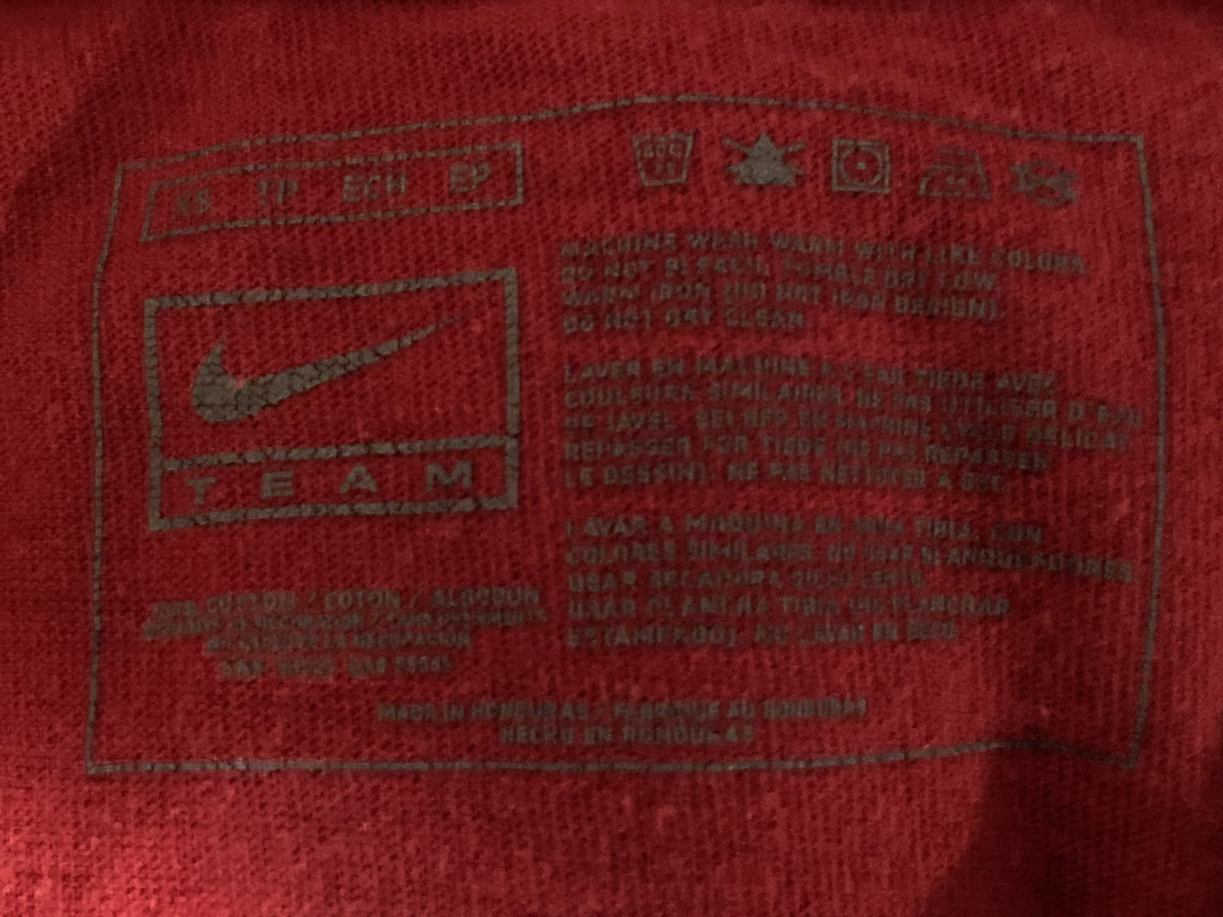 NIKE "FC DELCO PLAYER CUP 2010" SOCCER Graphic Print Adult XS Xtra Extra Small Red T-Shirt Tee Shirt