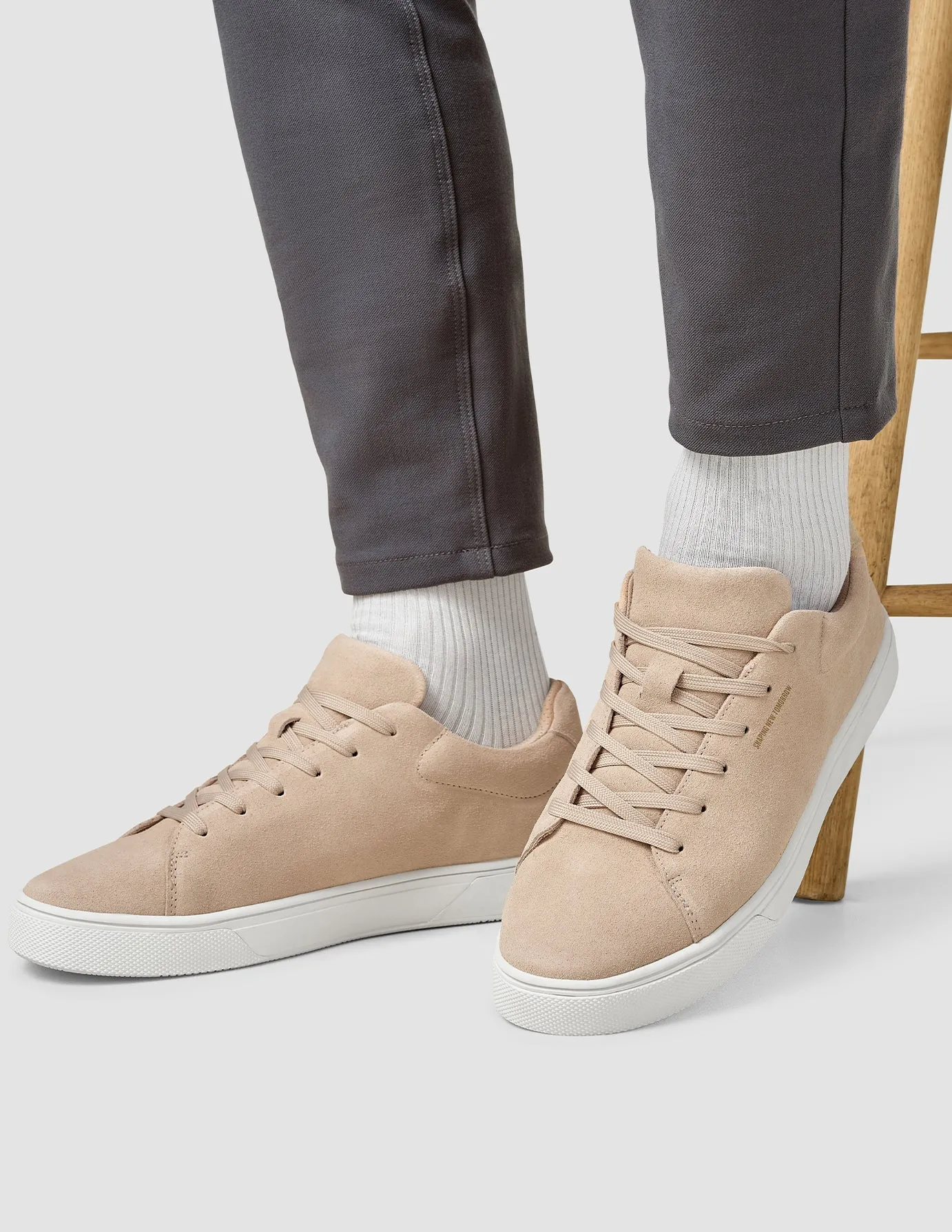 Reeklass Suede Sneakers Beige